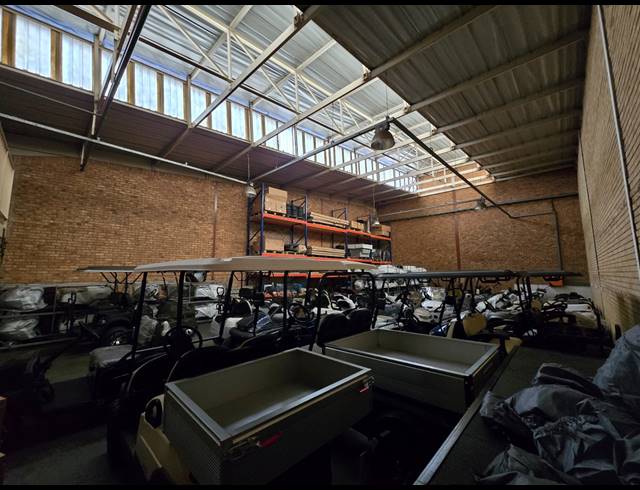350M² WAREHOUSE TO LET IN MEADOWDALE